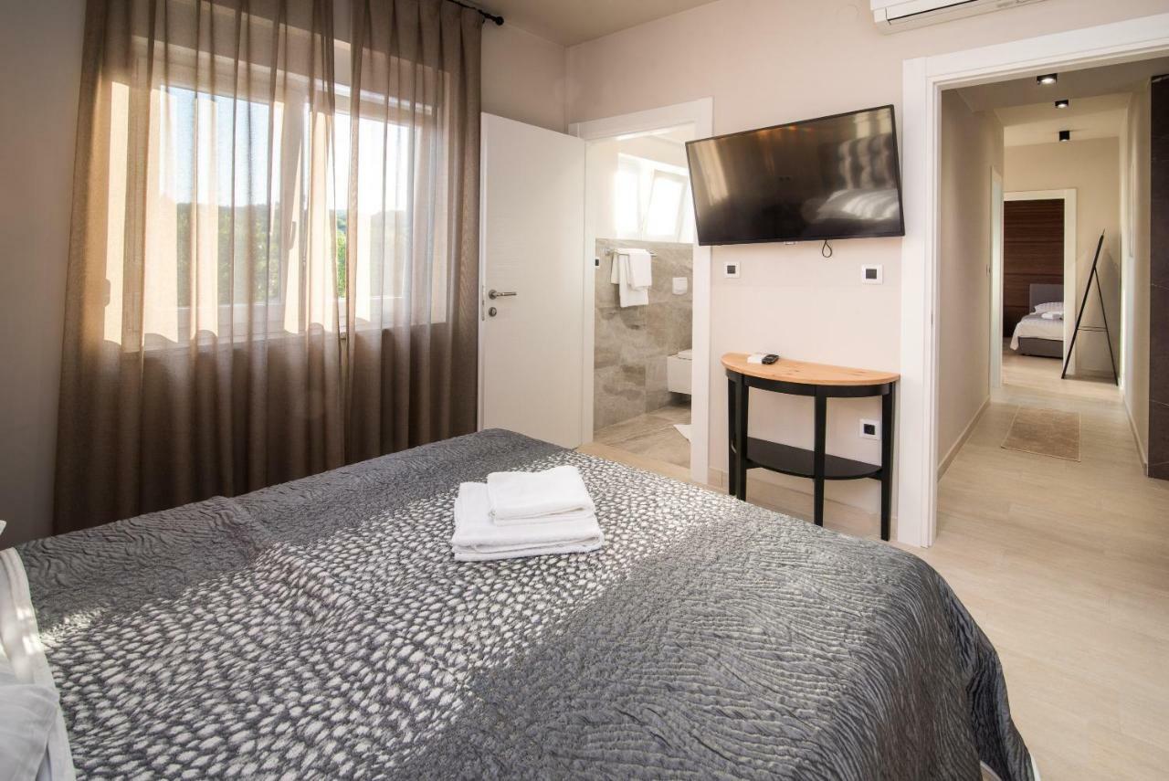 Luxury Apartment Imperia 크르크 외부 사진