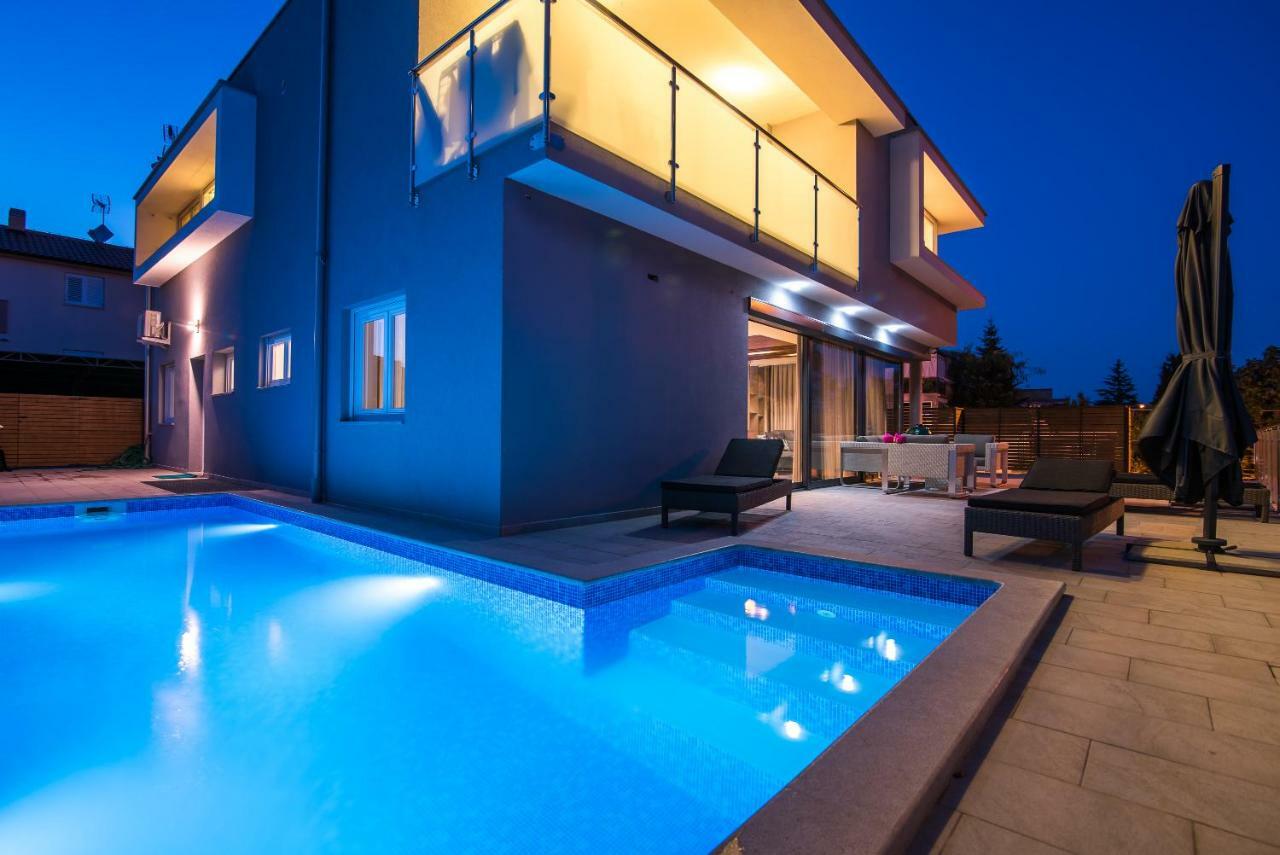 Luxury Apartment Imperia 크르크 외부 사진